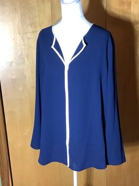 Adrienne Vittadini navy and white tunic, size XL